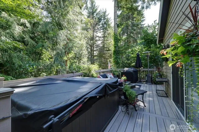a outdoor living space with furniture and garden view