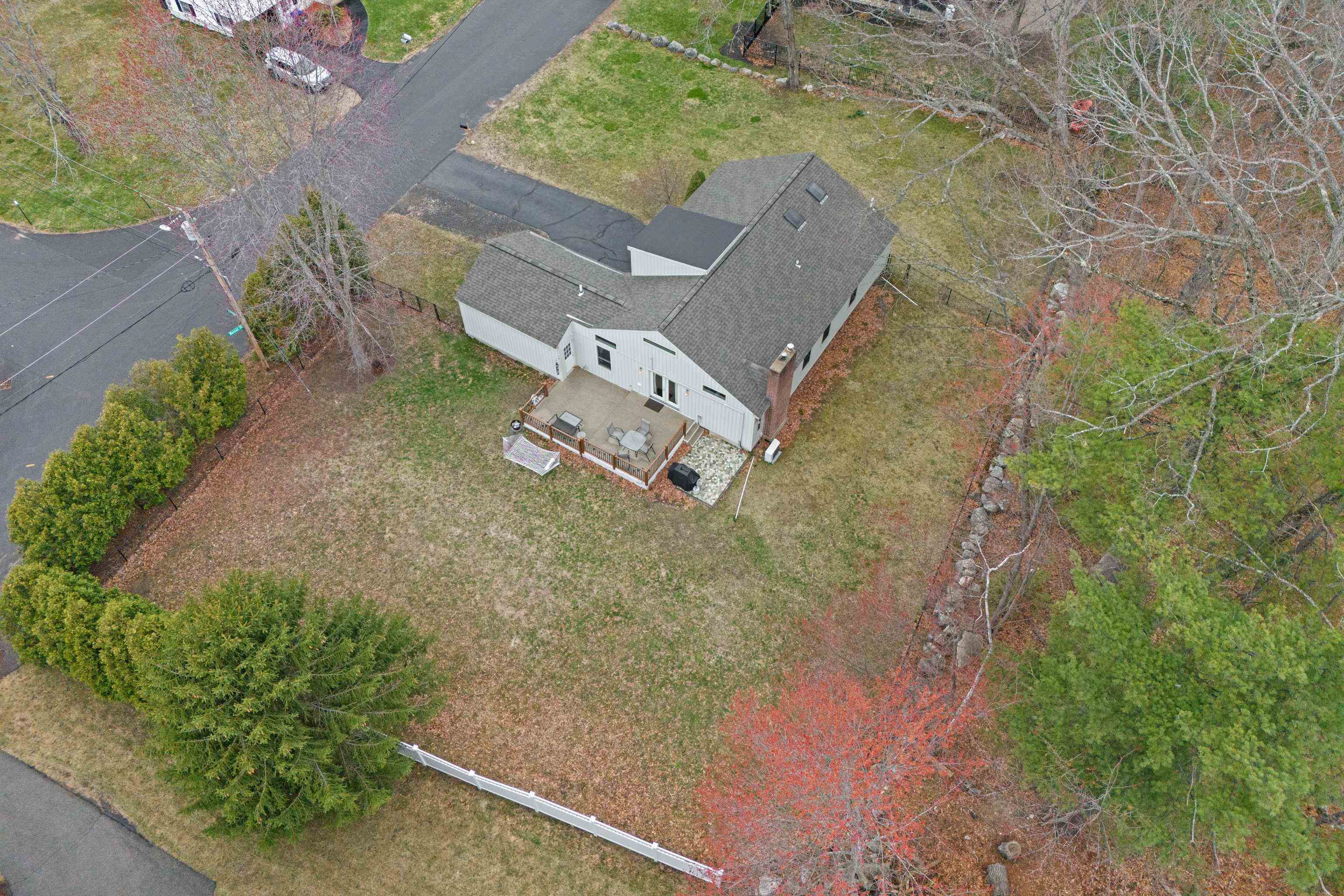 665 Walnut Street Manchester, NH 03104 - Photo 17 of 55