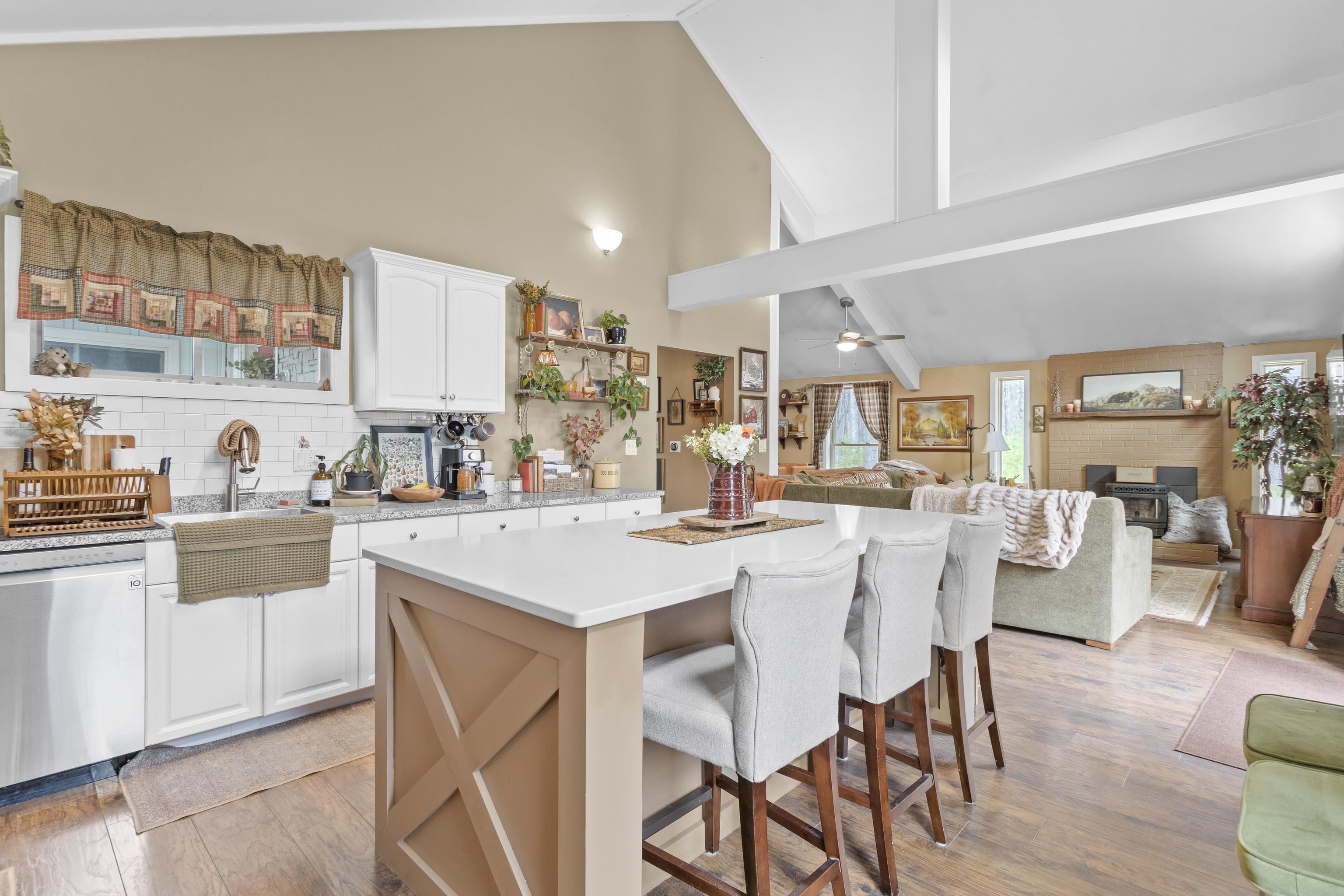 665 Walnut Street Manchester, NH 03104 - Photo 29 of 55