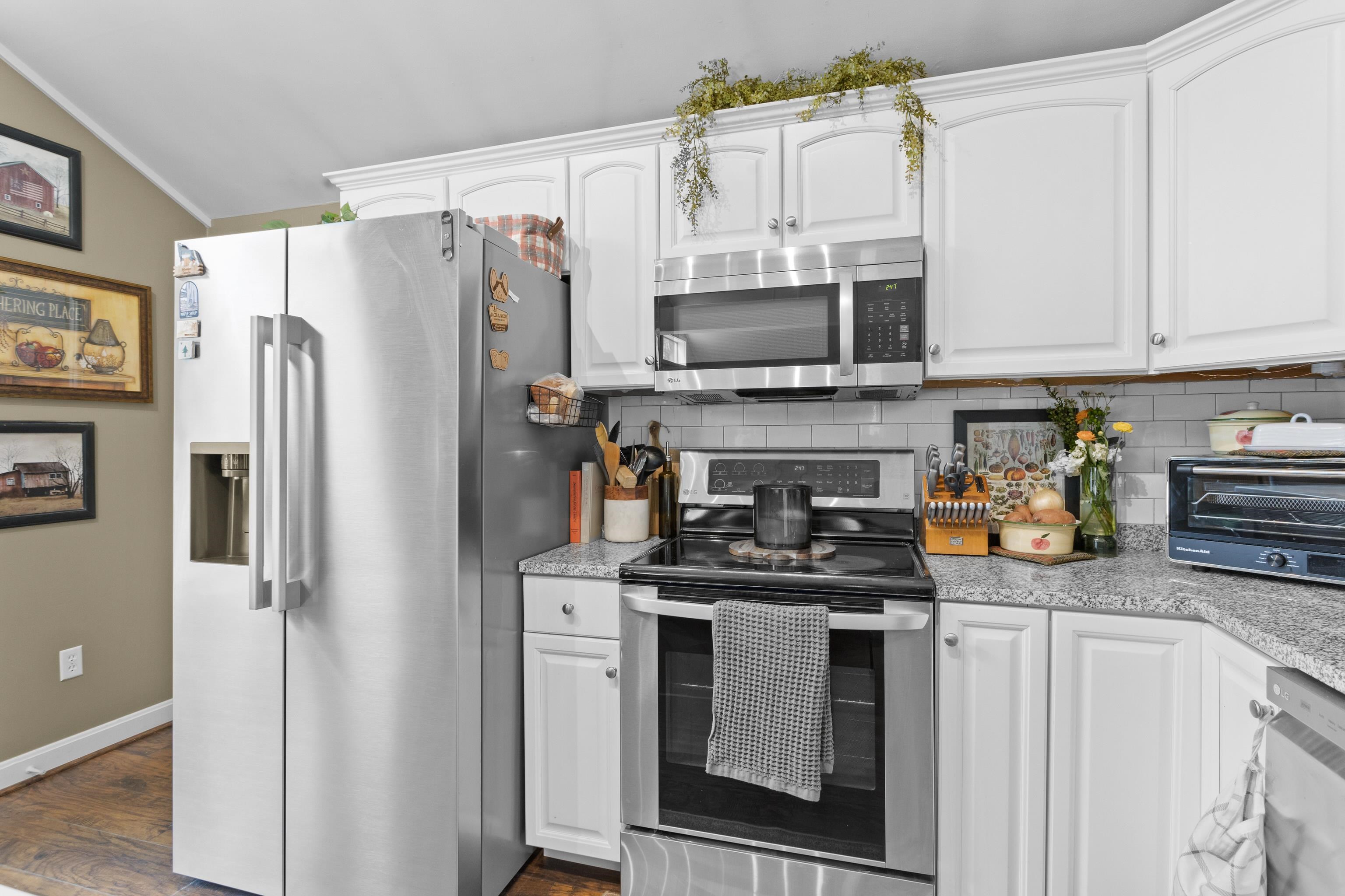 665 Walnut Street Manchester, NH 03104 - Photo 32 of 55