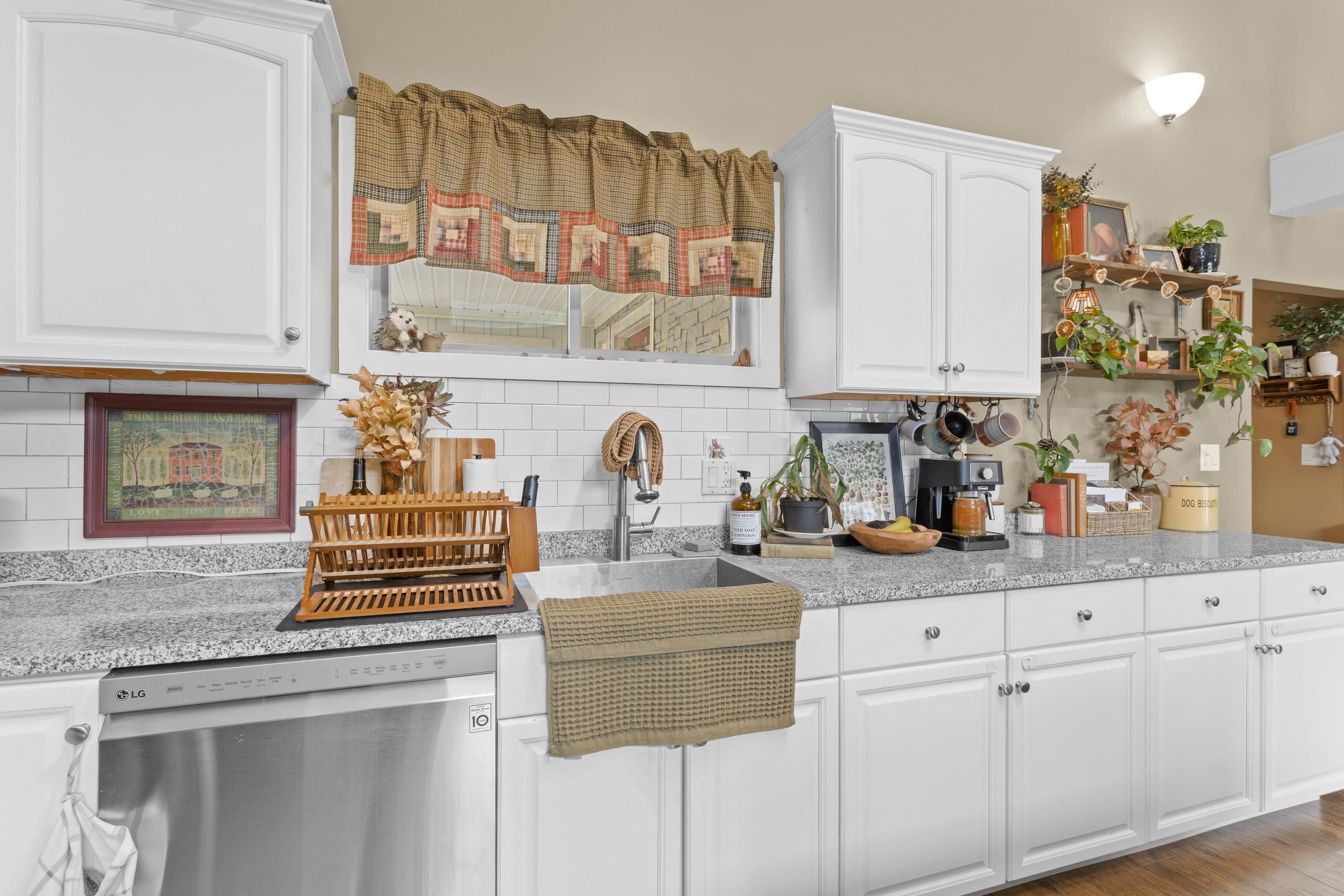 665 Walnut Street Manchester, NH 03104 - Photo 33 of 55