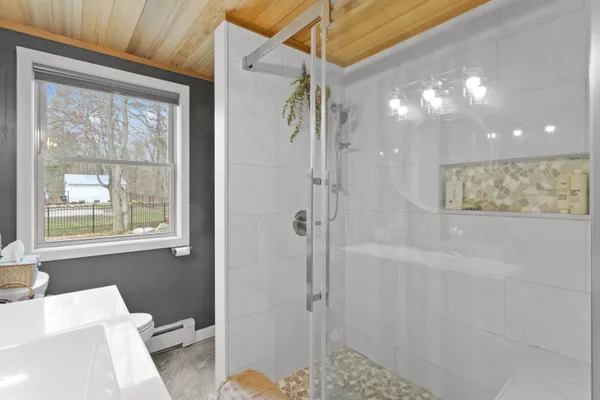 $599,900 | 665 Walnut Street, Manchester, NH 03104