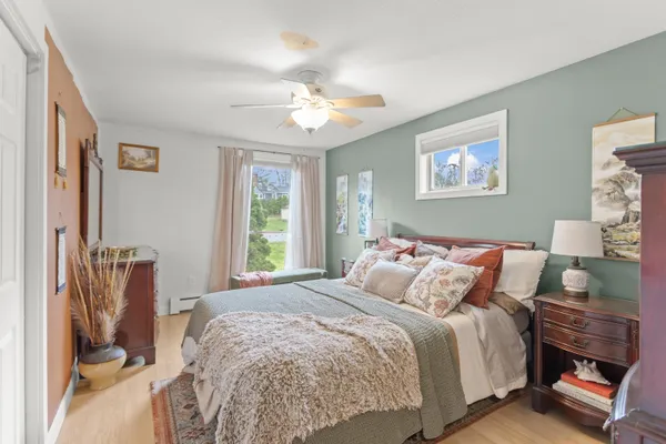 $599,900 | 665 Walnut Street, Manchester, NH 03104