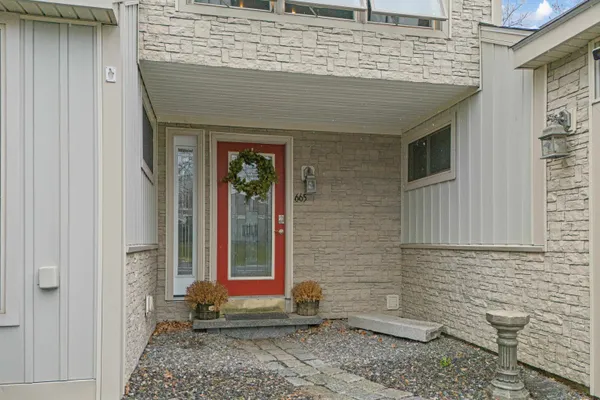 $599,900 | 665 Walnut Street, Manchester, NH 03104