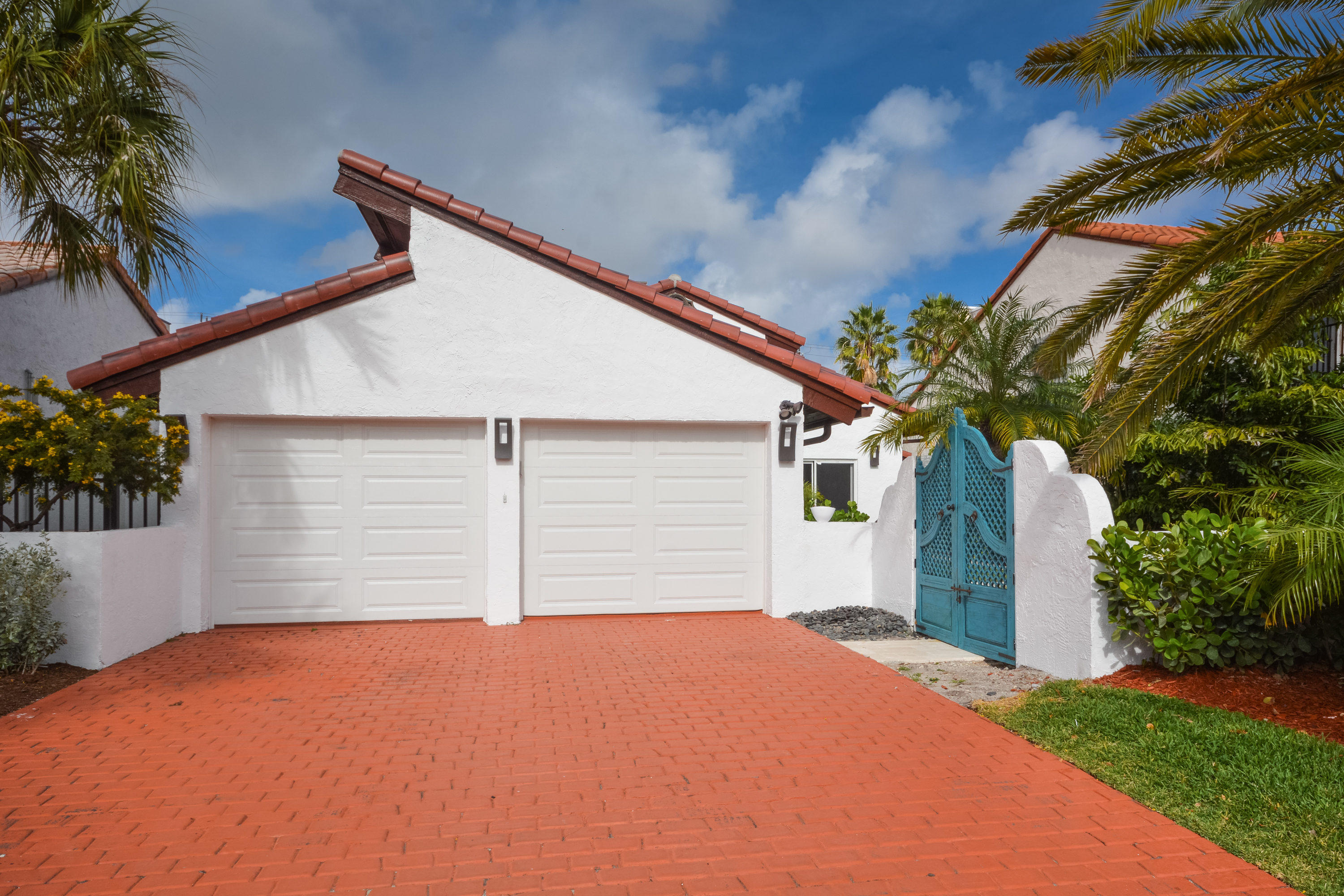 421 East Royal Palm Road Boca Raton, FL 33432 - Photo 1 of 39 421 E Royal Palm Rd Boca Raton-print-001