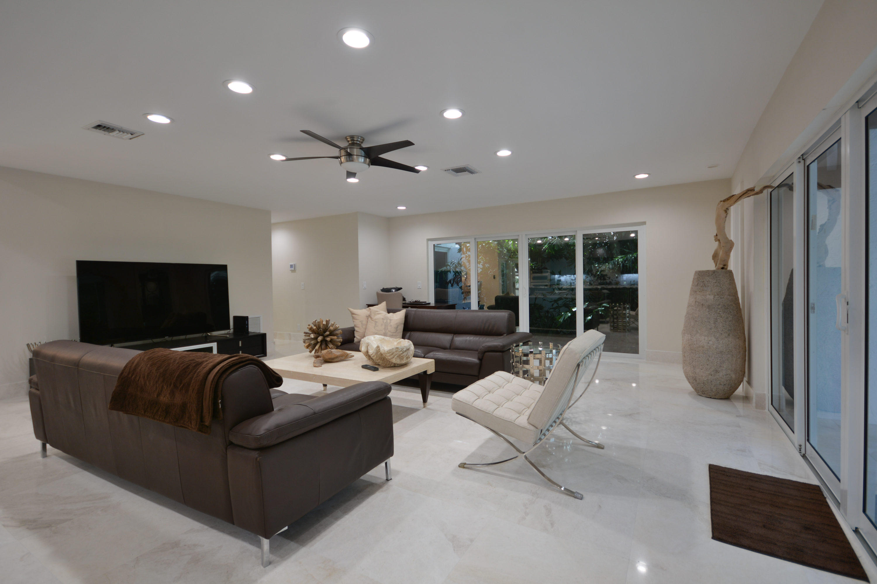 421 East Royal Palm Road Boca Raton, FL 33432 - Photo 11 of 39 421 E Royal Palm Rd Boca Raton-print-013