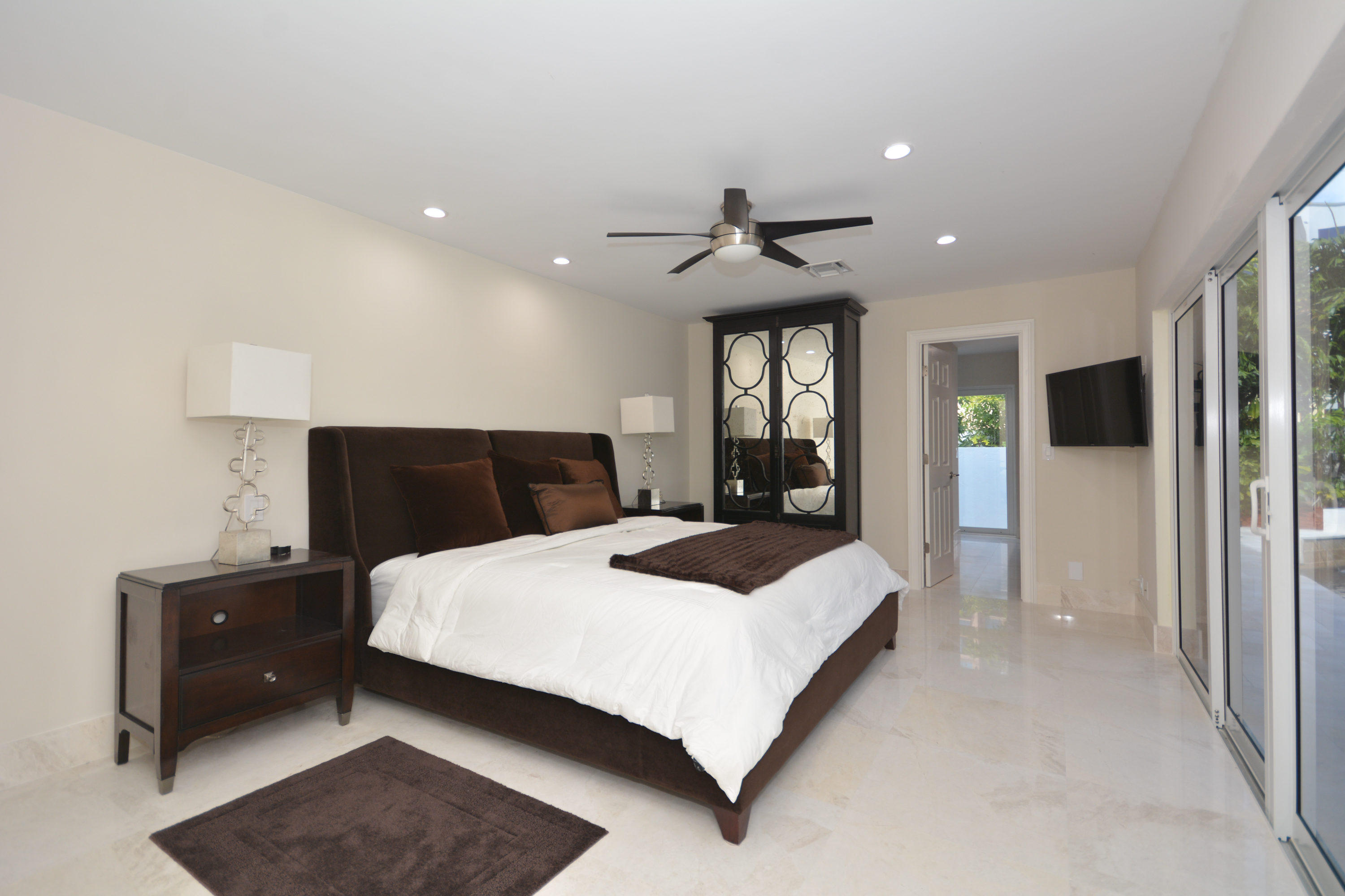 421 East Royal Palm Road Boca Raton, FL 33432 - Photo 15 of 39 421 E Royal Palm Rd Boca Raton-print-019