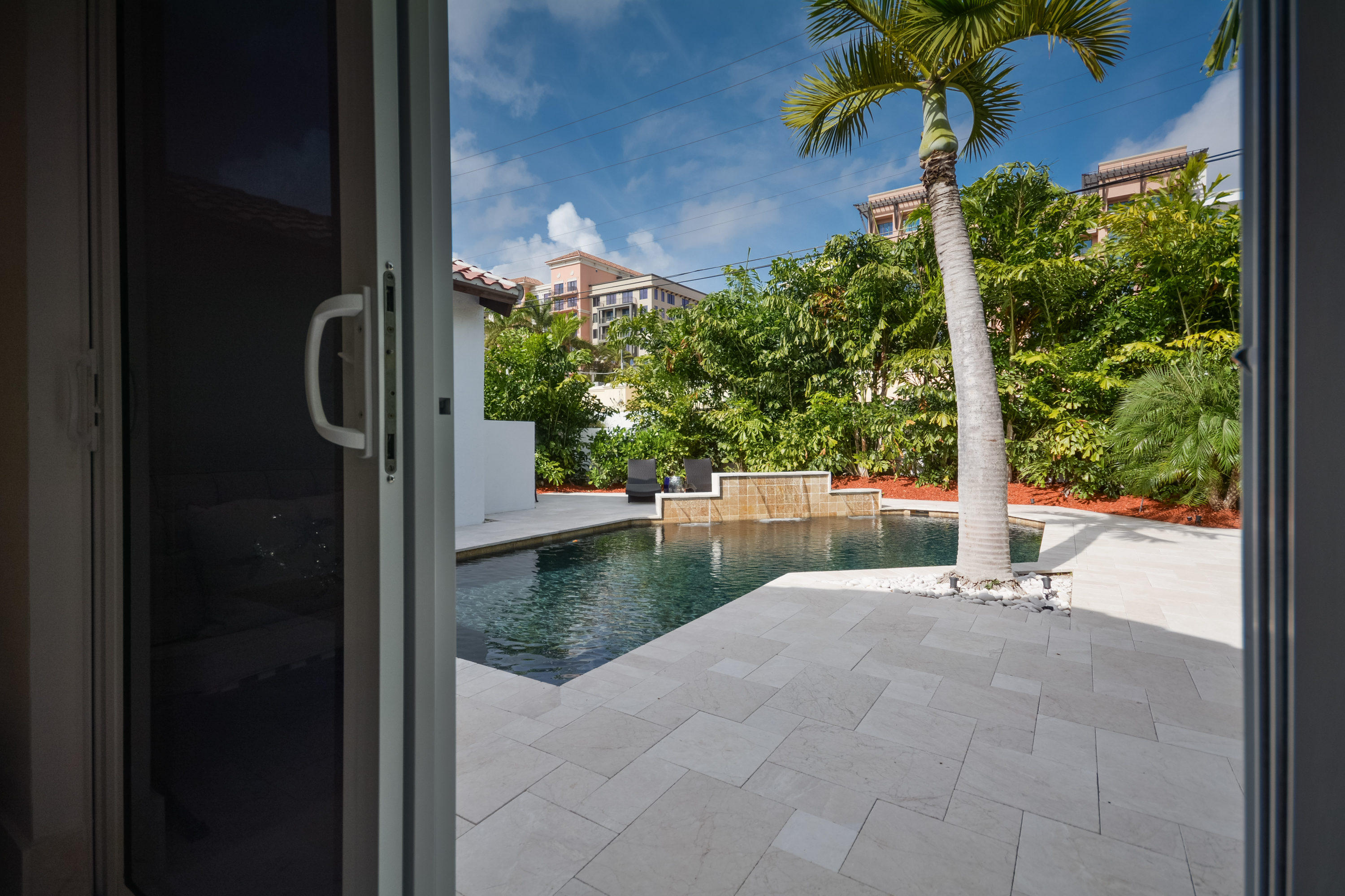 421 East Royal Palm Road Boca Raton, FL 33432 - Photo 25 of 39 421 E Royal Palm Rd Boca Raton-print-030