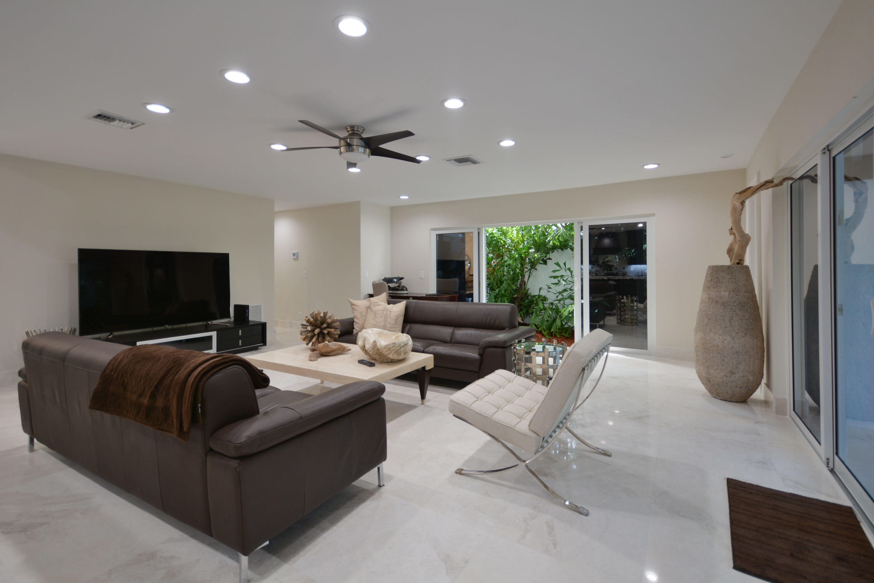 421 East Royal Palm Road Boca Raton, FL 33432 - Photo 26 of 39 421 E Royal Palm Rd Boca Raton-print-031