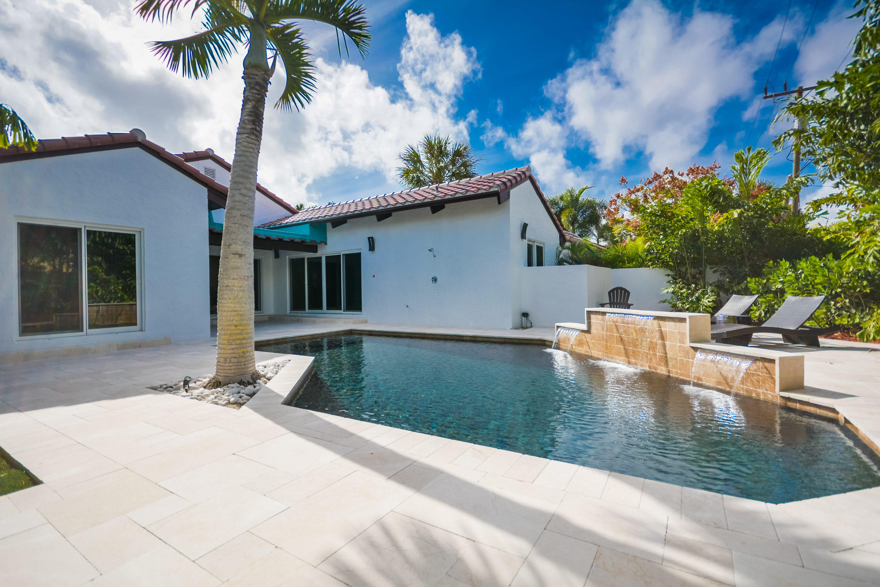 421 East Royal Palm Road Boca Raton, FL 33432 - Photo 3 of 39 421 E Royal Palm Rd Boca Raton-print-042