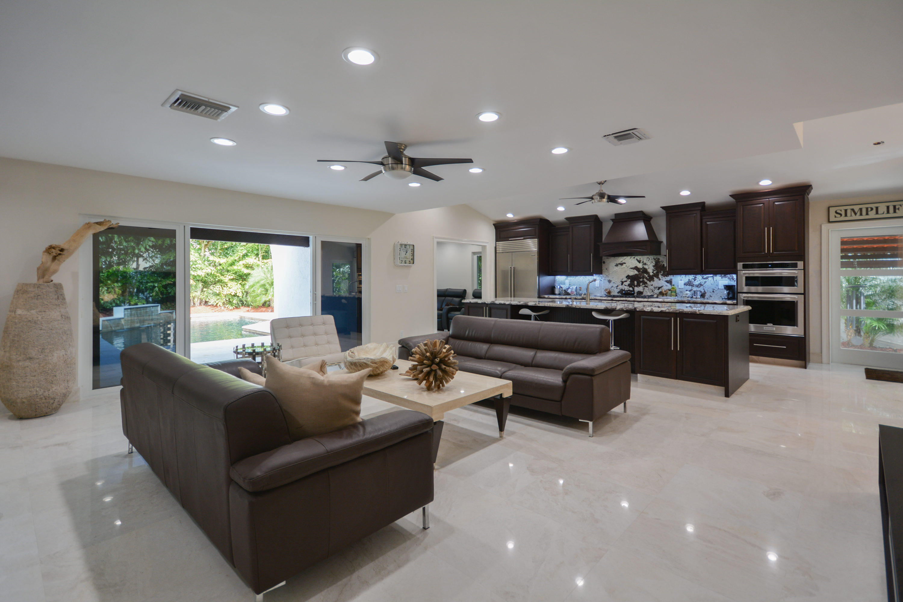 421 East Royal Palm Road Boca Raton, FL 33432 - Photo 4 of 39 421 E Royal Palm Rd Boca Raton-print-033