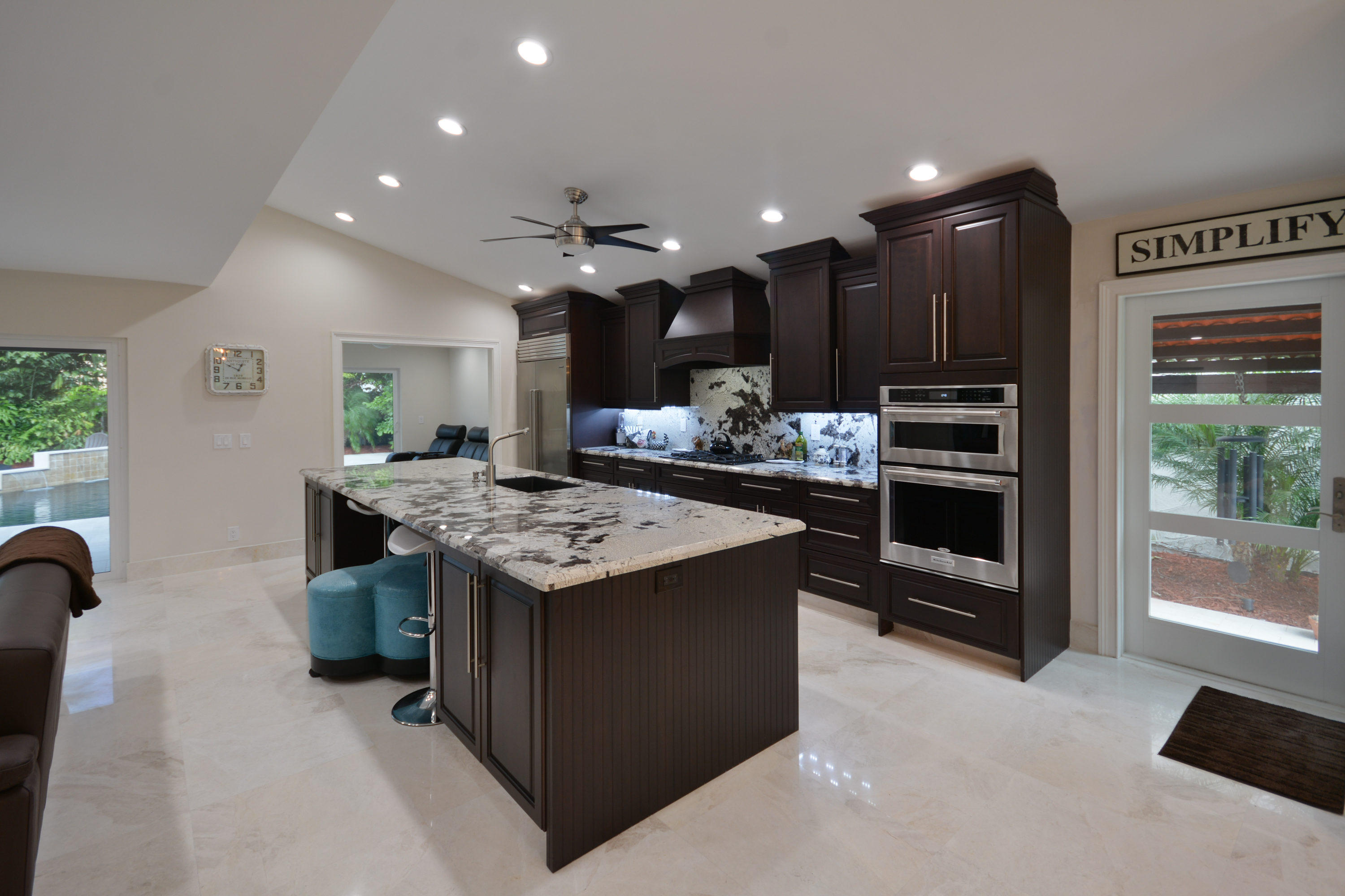 421 East Royal Palm Road Boca Raton, FL 33432 - Photo 7 of 39 421 E Royal Palm Rd Boca Raton-print-008