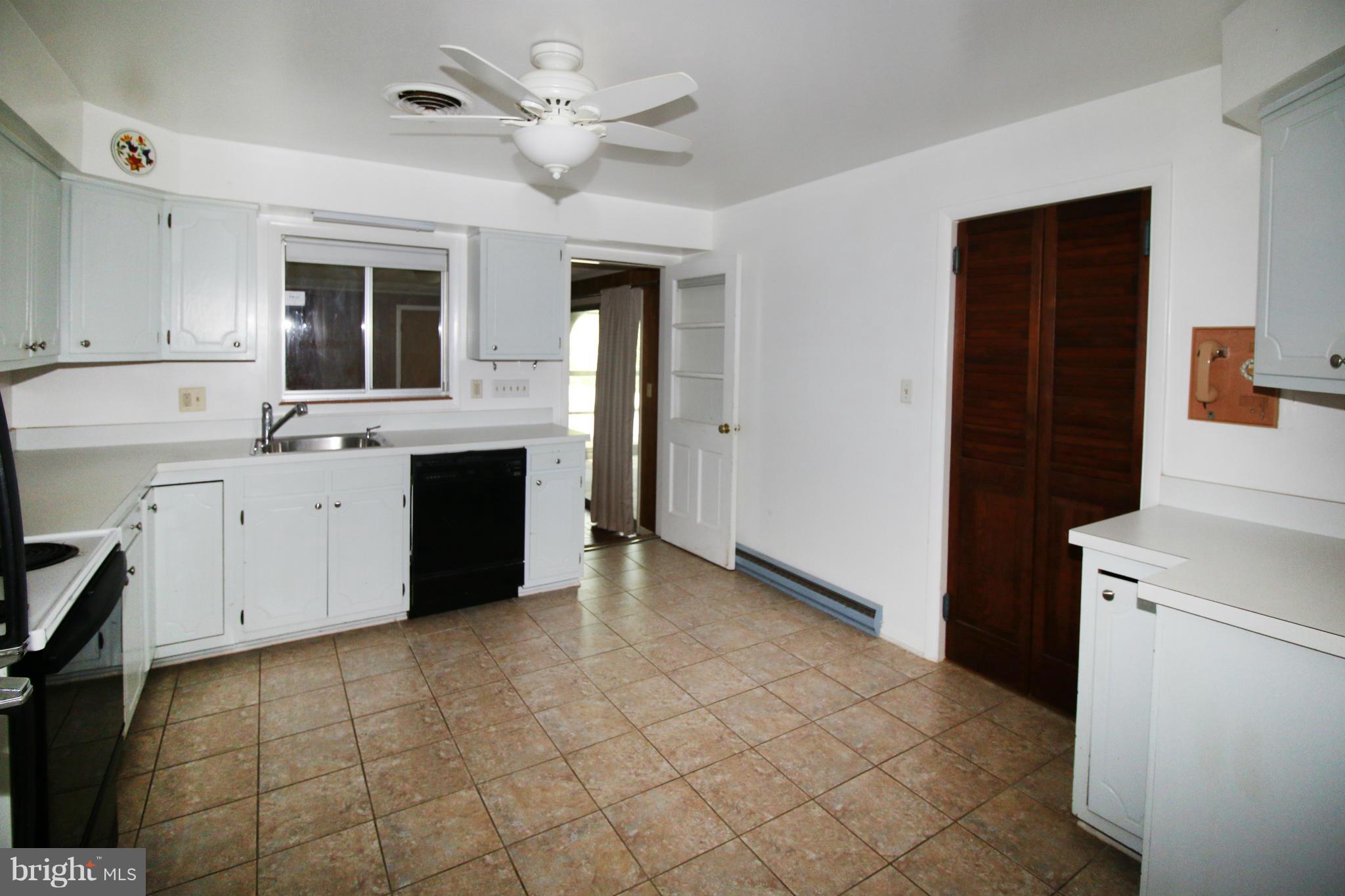 7000 Riley Road Warrenton, VA 20187 - Photo 13 of 24 Kitchen