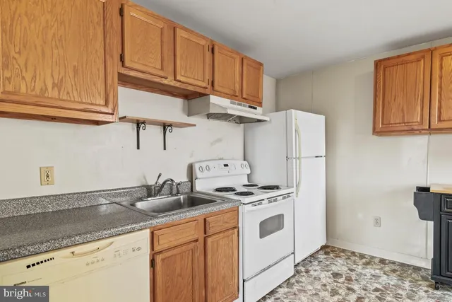 $1,887 | 201 North Line Street, Lansdale, PA 19446