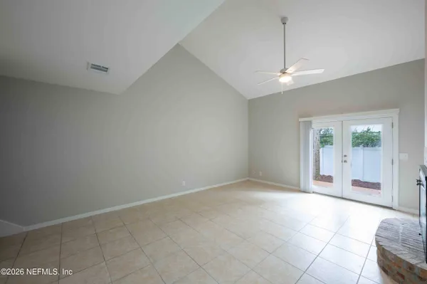$4,195 | 176 East Coast Drive, Atlantic Beach, FL 32233