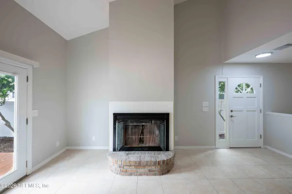 $4,195 | 176 East Coast Drive, Atlantic Beach, FL 32233