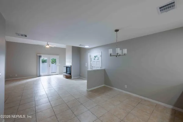$4,195 | 176 East Coast Drive, Atlantic Beach, FL 32233