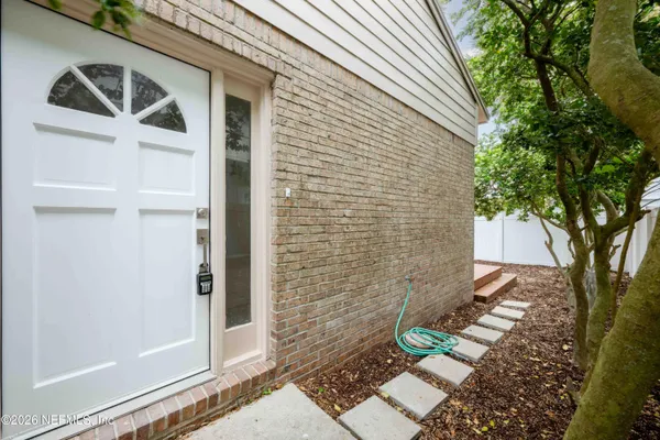 $4,195 | 176 East Coast Drive, Atlantic Beach, FL 32233