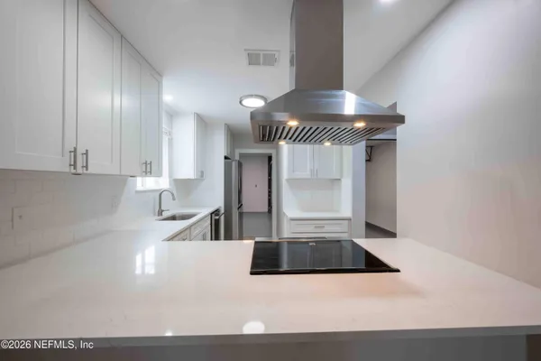 $4,195 | 176 East Coast Drive, Atlantic Beach, FL 32233