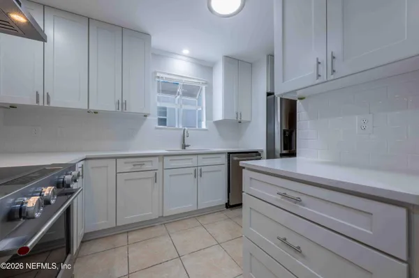 $4,195 | 176 East Coast Drive, Atlantic Beach, FL 32233