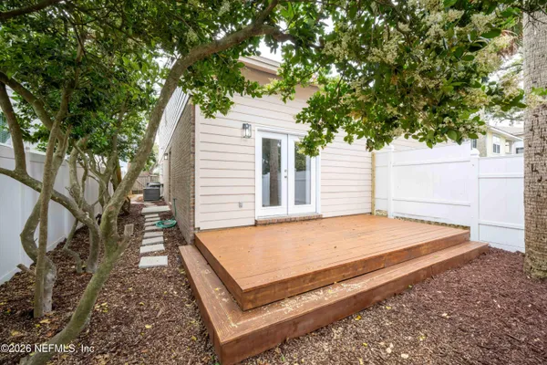 $4,195 | 176 East Coast Drive, Atlantic Beach, FL 32233