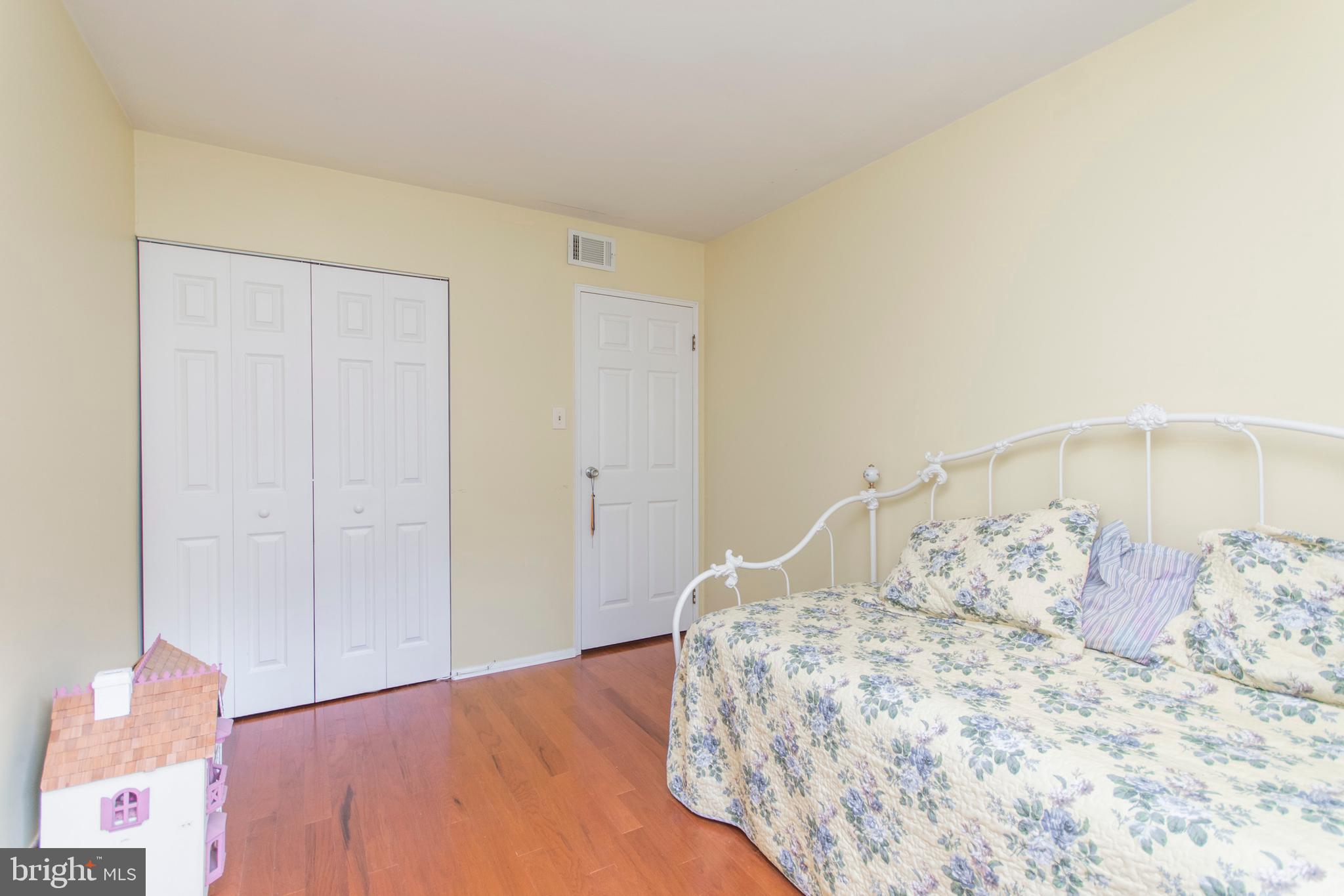 7302 Cresheim Road, Unit D8 Philadelphia, PA 19119 - Photo 18 of 22 Gallery Image 18