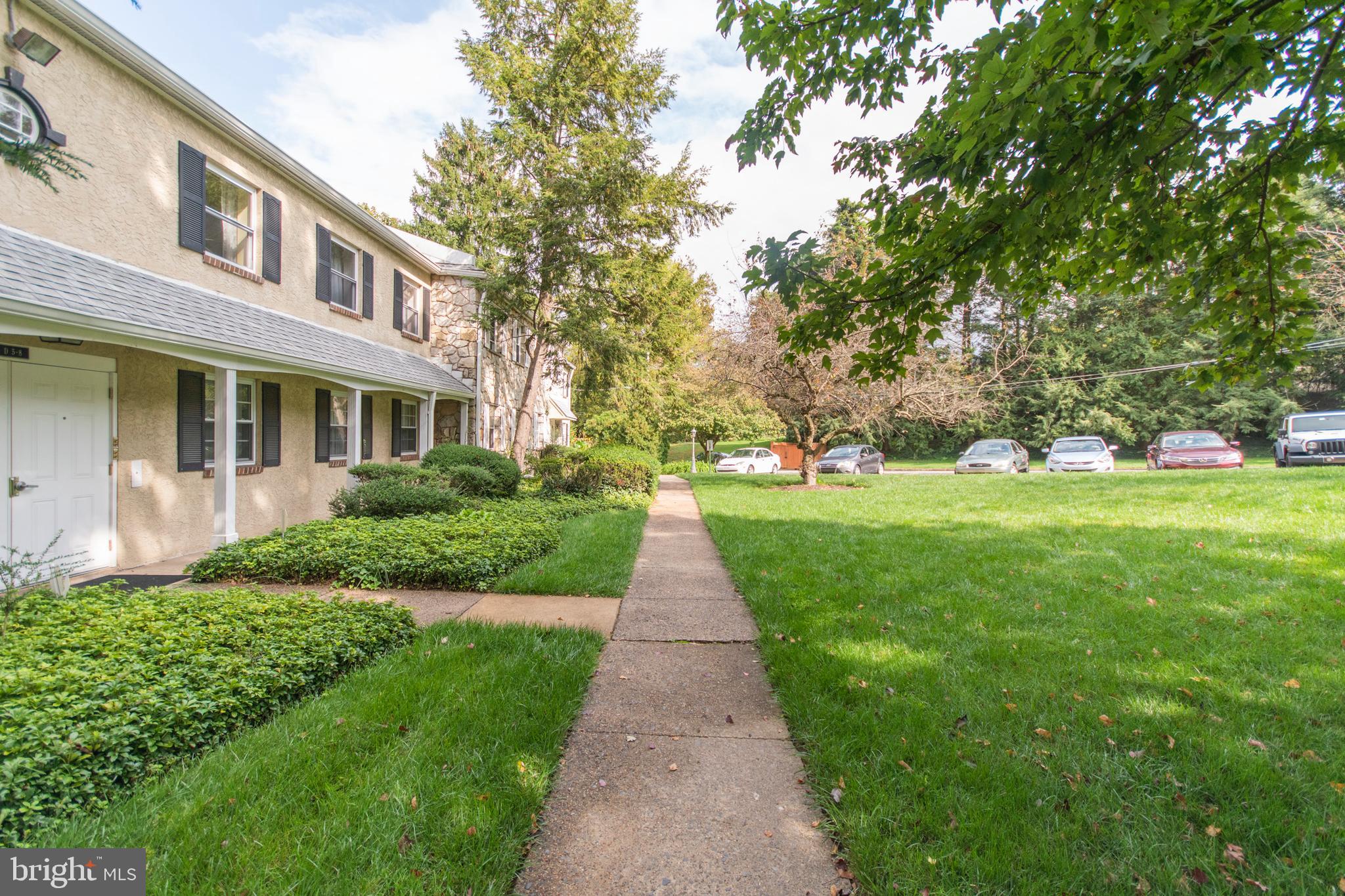 7302 Cresheim Road, Unit D8 Philadelphia, PA 19119 - Photo 3 of 22 Gallery Image 3