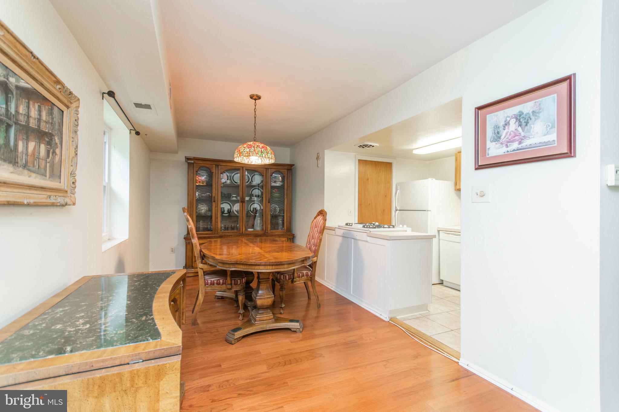 7302 Cresheim Road, Unit D8 Philadelphia, PA 19119 - Photo 7 of 22 Gallery Image 7