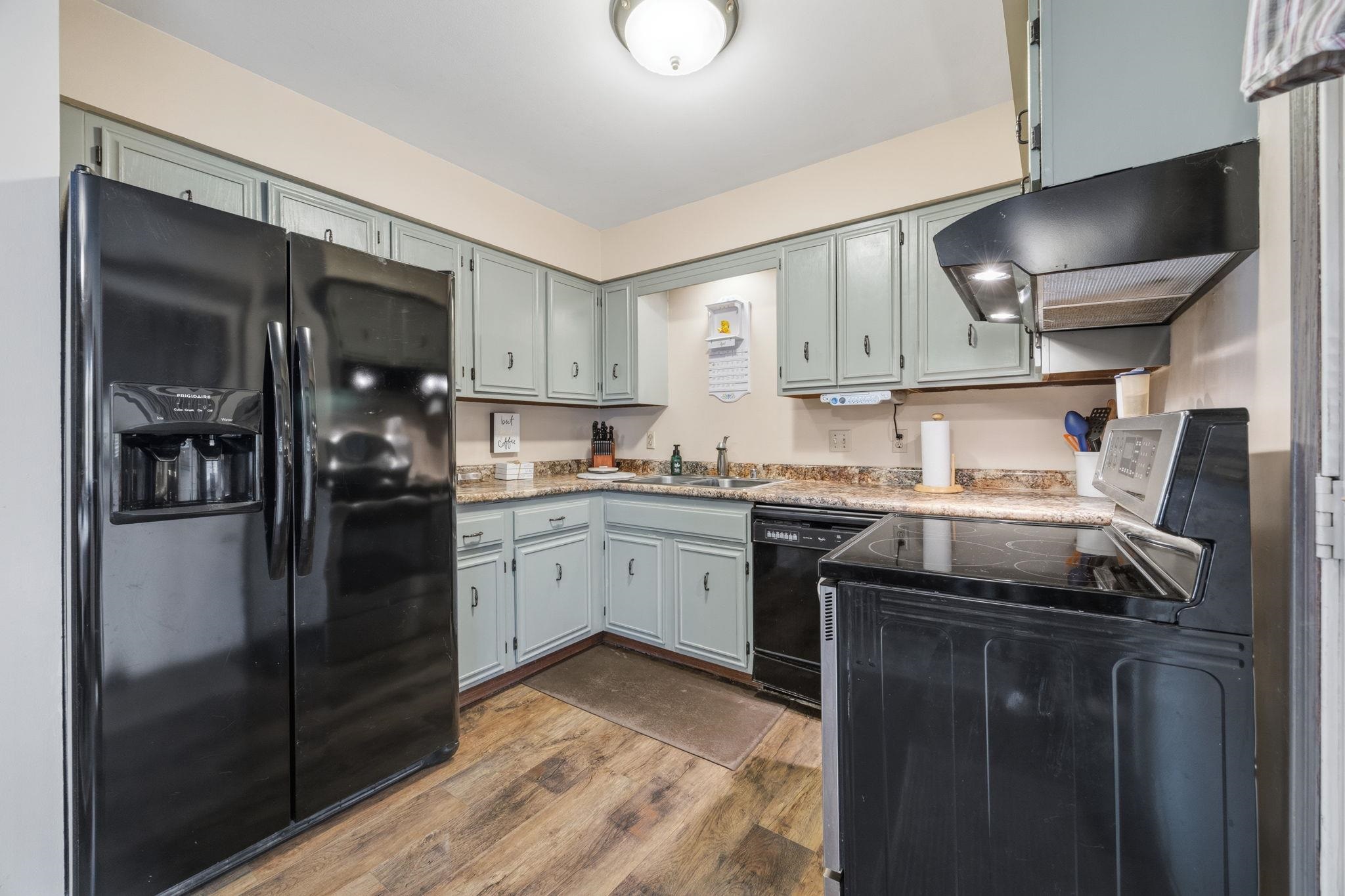 1213 Adrian Boulevard Fort Atkinson, WI 53538 - Photo 12 of 53