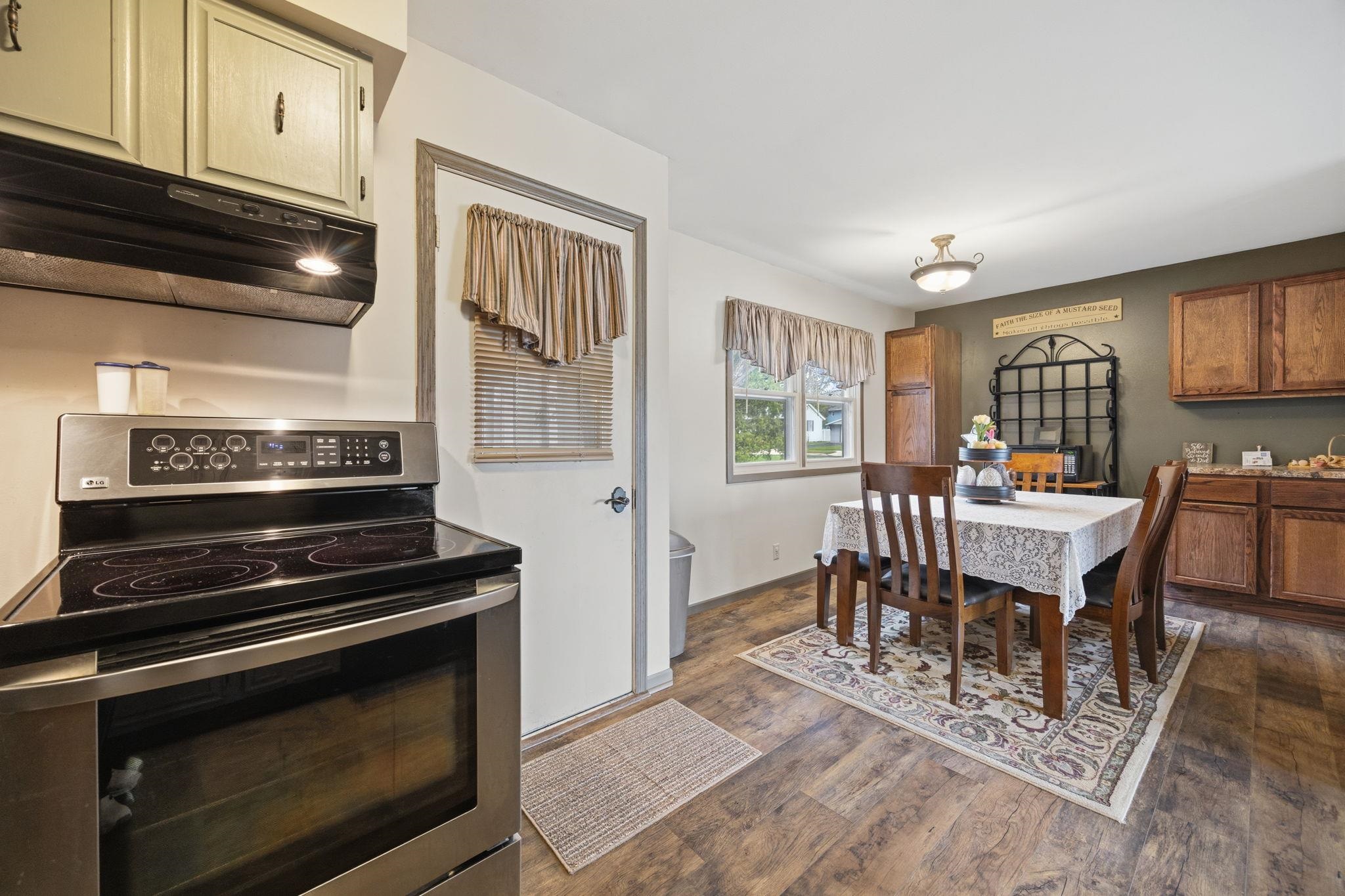 1213 Adrian Boulevard Fort Atkinson, WI 53538 - Photo 13 of 53