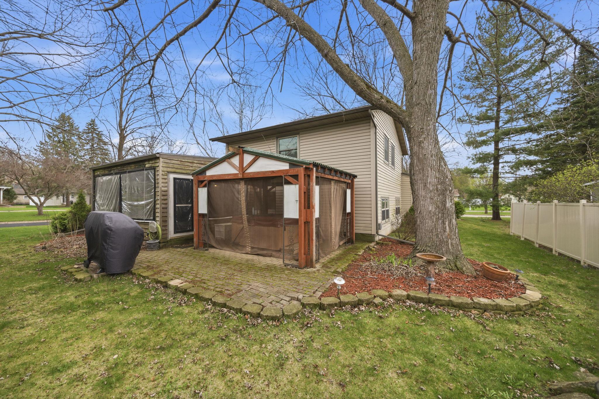 1213 Adrian Boulevard Fort Atkinson, WI 53538 - Photo 39 of 53