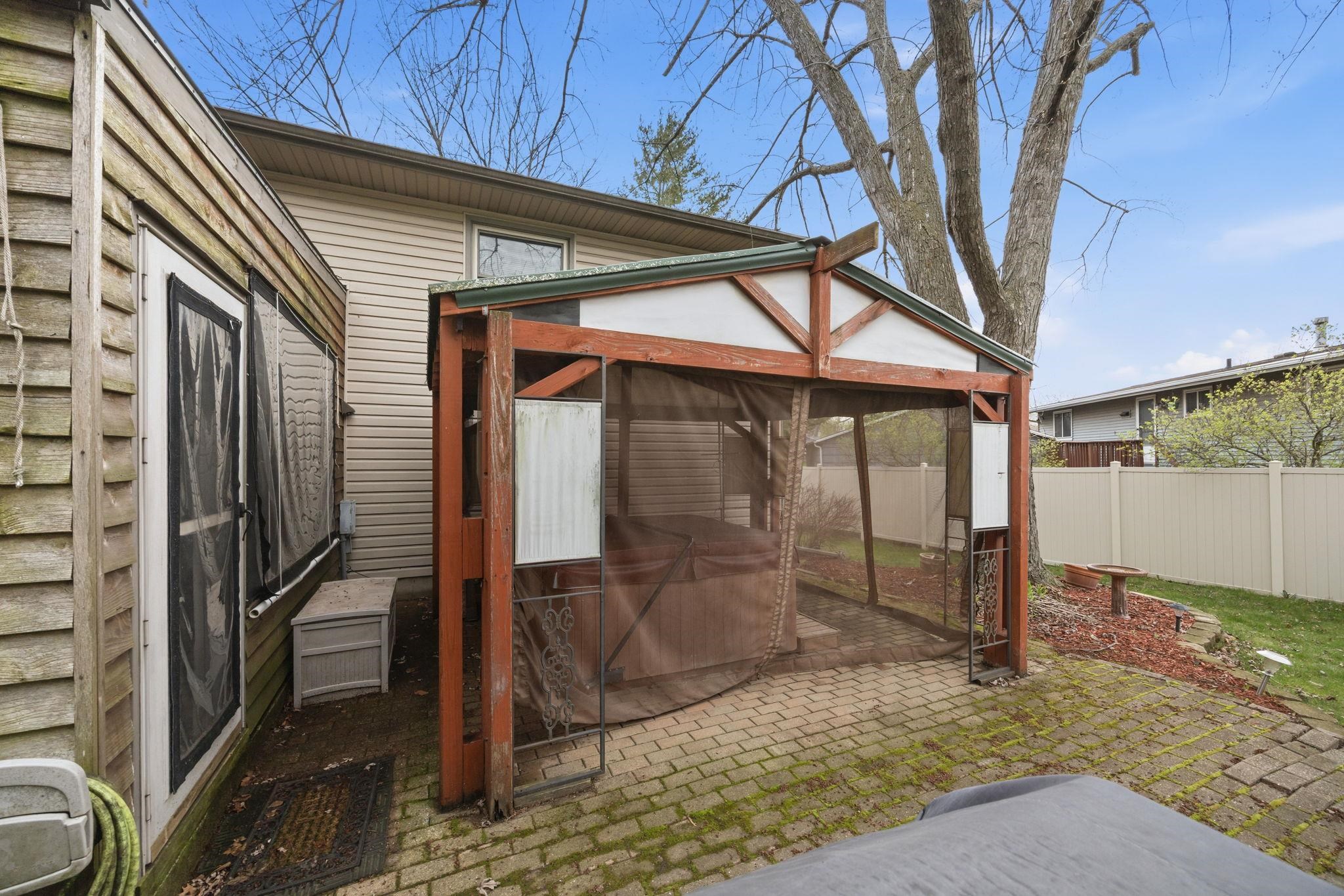 1213 Adrian Boulevard Fort Atkinson, WI 53538 - Photo 41 of 53