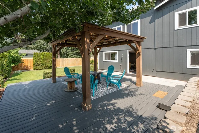 $615,000 | 1598 Tedford Street Southeast, East Wenatchee, WA 98802