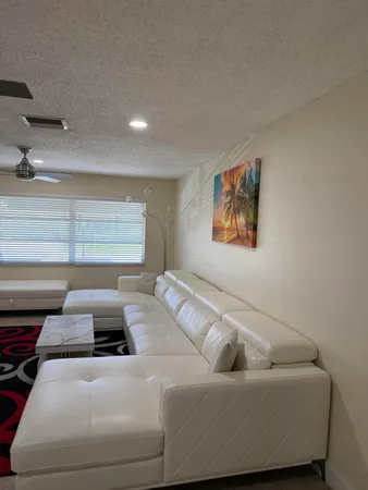 $2,500 | 1904 Southwest 13th Way, Boynton Beach, FL 33426