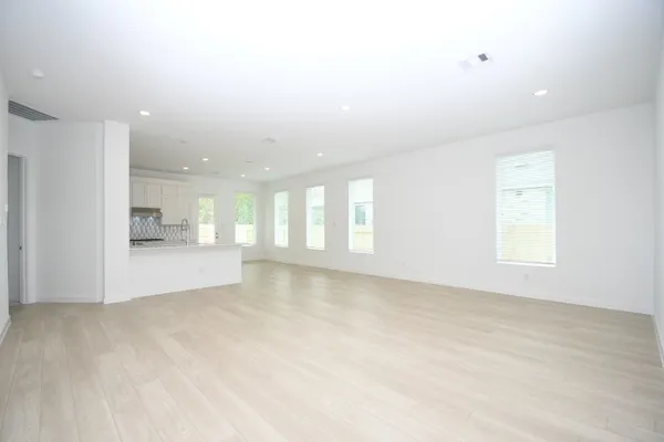 $2,500 | 4227 Eagle Pass Drive, Rosenberg, TX 77469