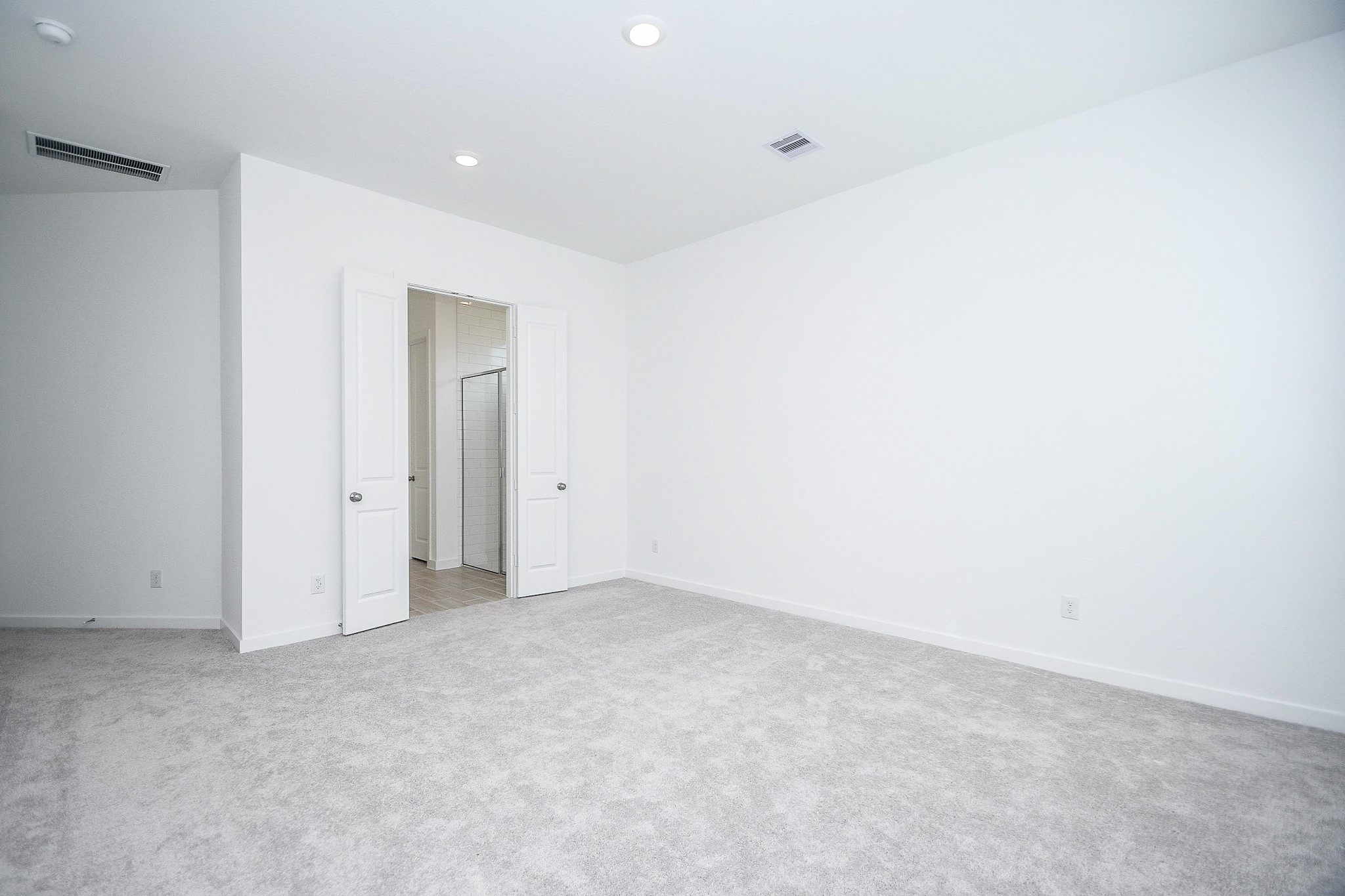 4227 Eagle Pass Drive Rosenberg, TX 77469 - Photo 14 of 28 an empty room with an entryway