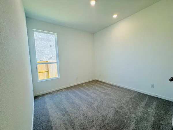 $2,500 | 4227 Eagle Pass Drive, Rosenberg, TX 77469