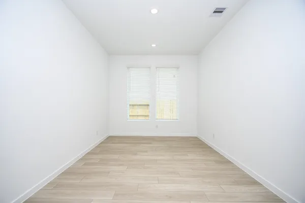 $2,500 | 4227 Eagle Pass Drive, Rosenberg, TX 77469