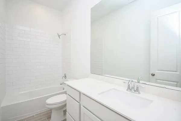 $2,500 | 4227 Eagle Pass Drive, Rosenberg, TX 77469