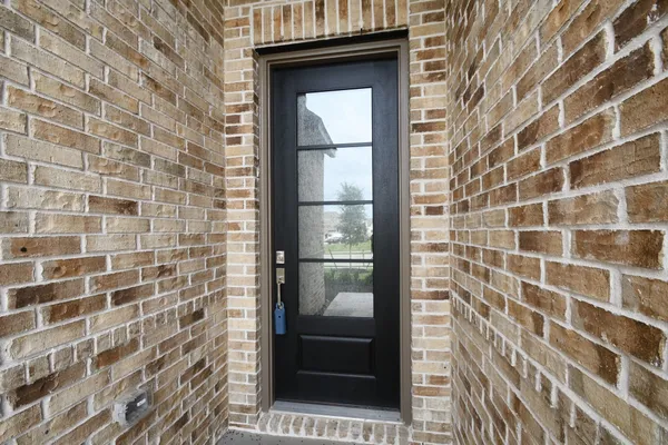 $2,500 | 4227 Eagle Pass Drive, Rosenberg, TX 77469