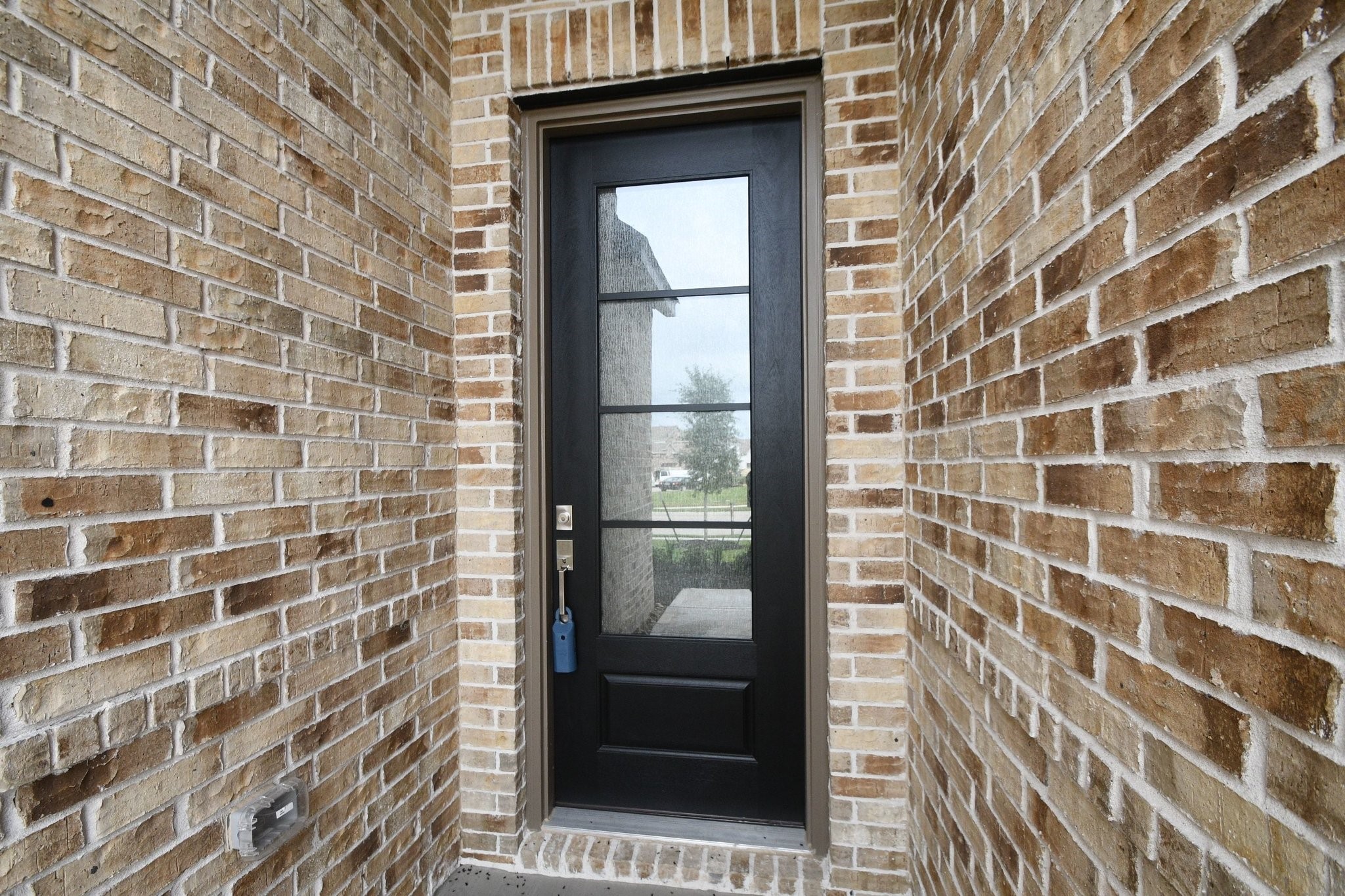 4227 Eagle Pass Drive Rosenberg, TX 77469 - Photo 24 of 28 Main entrance with all brick