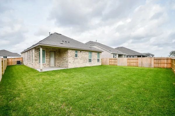 $2,500 | 4227 Eagle Pass Drive, Rosenberg, TX 77469