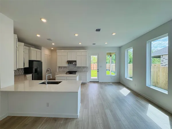 $2,500 | 4227 Eagle Pass Drive, Rosenberg, TX 77469