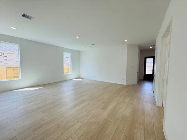 $2,500 | 4227 Eagle Pass Drive, Rosenberg, TX 77469