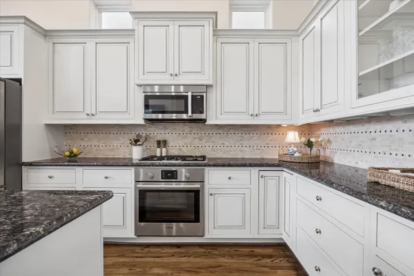 $549,900 | 10906 Wrenwood Green, Houston, TX 77043