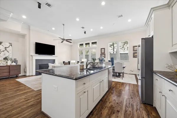 $549,900 | 10906 Wrenwood Green, Houston, TX 77043