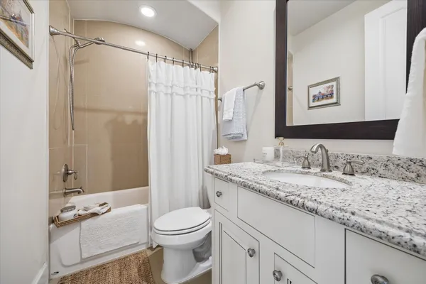 $549,900 | 10906 Wrenwood Green, Houston, TX 77043