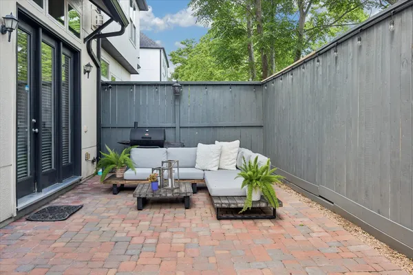 $549,900 | 10906 Wrenwood Green, Houston, TX 77043