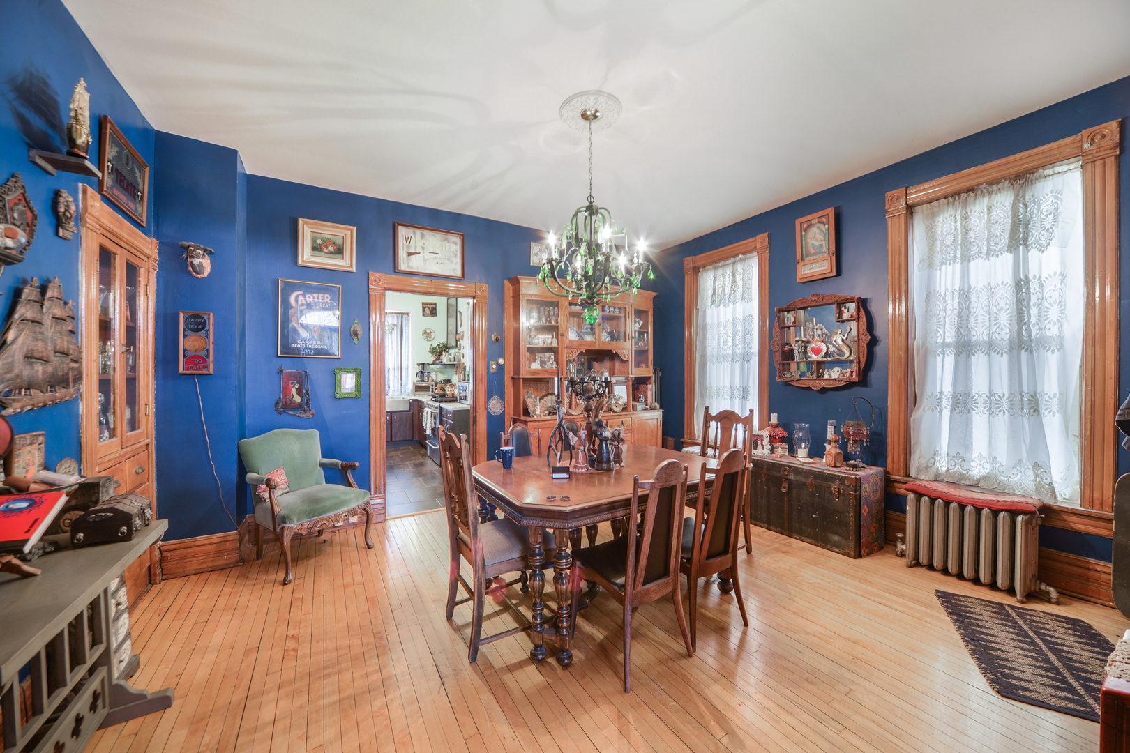 2425 West Medill Avenue Chicago, IL 60647 - Photo 2 of 24