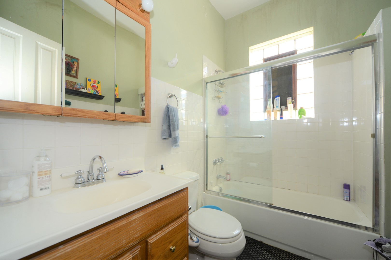 2425 West Medill Avenue Chicago, IL 60647 - Photo 18 of 24